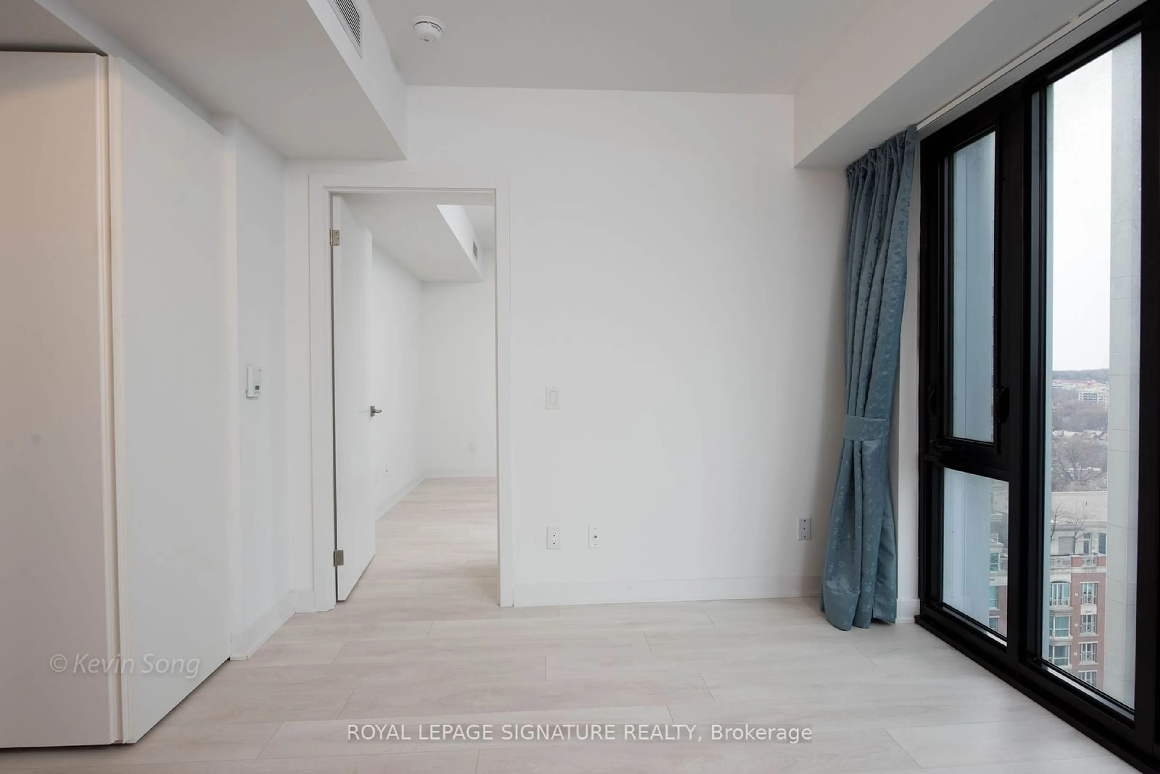 A pic of a room, not visible floor for 188 Cumberland St #1801, Toronto Ontario M5R 0B6