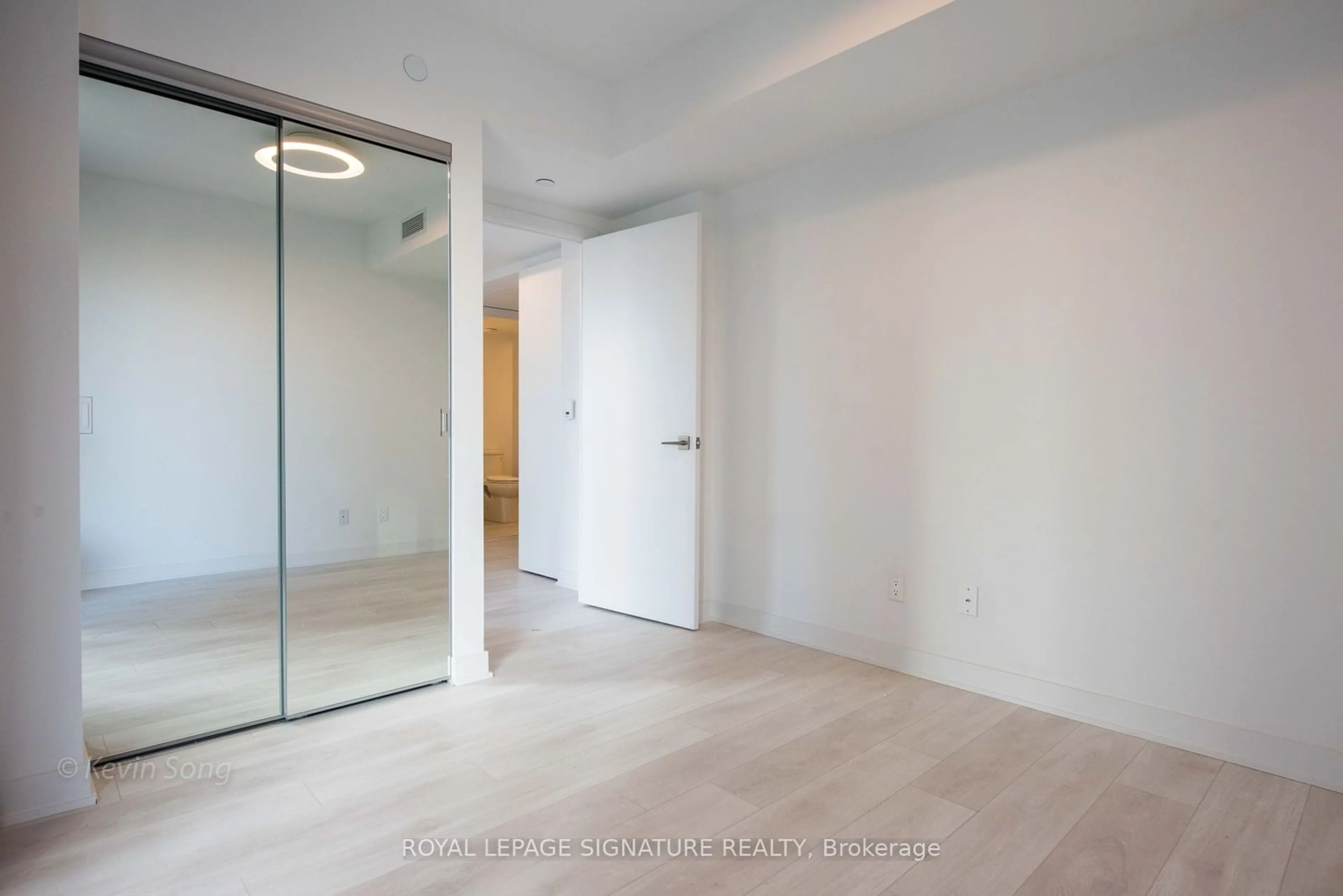 Other indoor space, not visible floor for 188 Cumberland St #1801, Toronto Ontario M5R 0B6