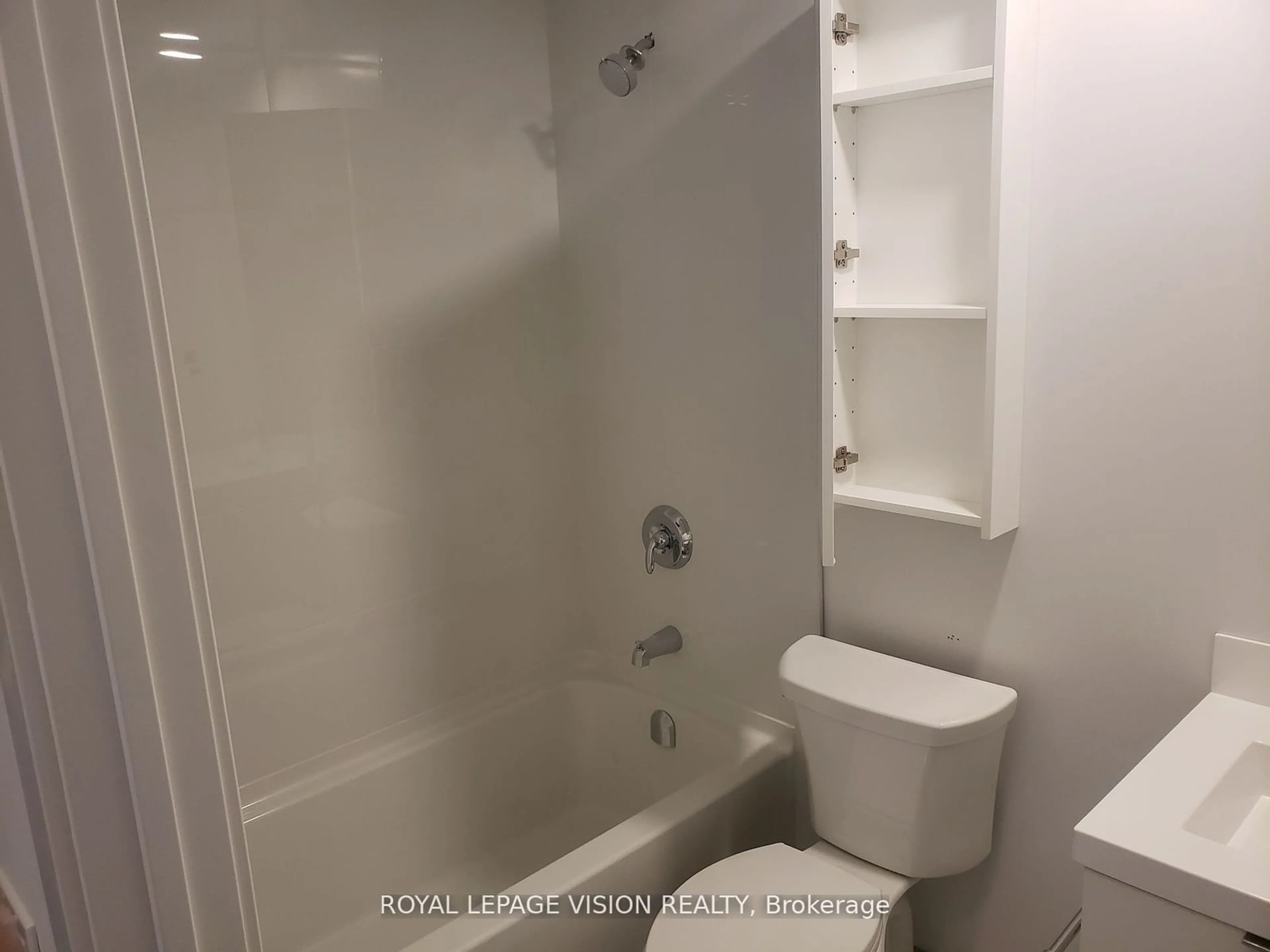 Standard bathroom, not visible floor for 50 O'Neill Rd #1509, Toronto Ontario M3C 0R2