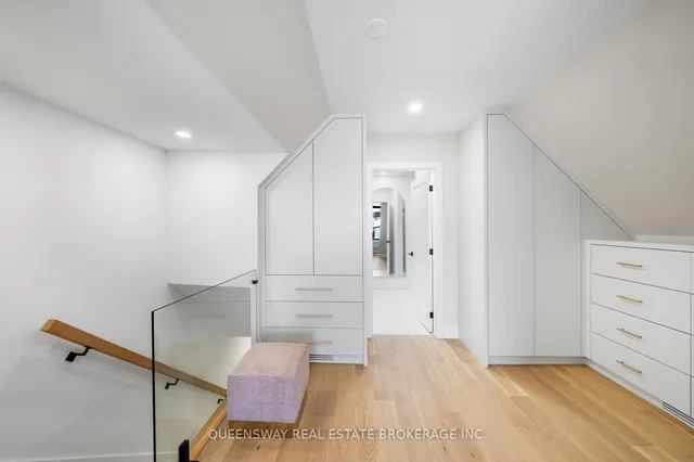 Additional property image - 442 Brock Ave