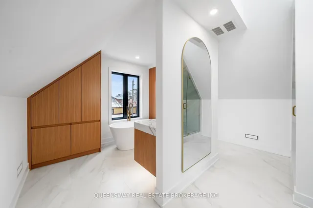 Additional property image - 442 Brock Ave