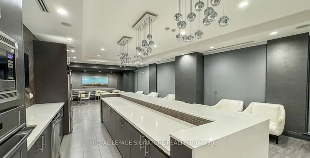 Additional property image - 17 Kenaston Gdns Unit 602