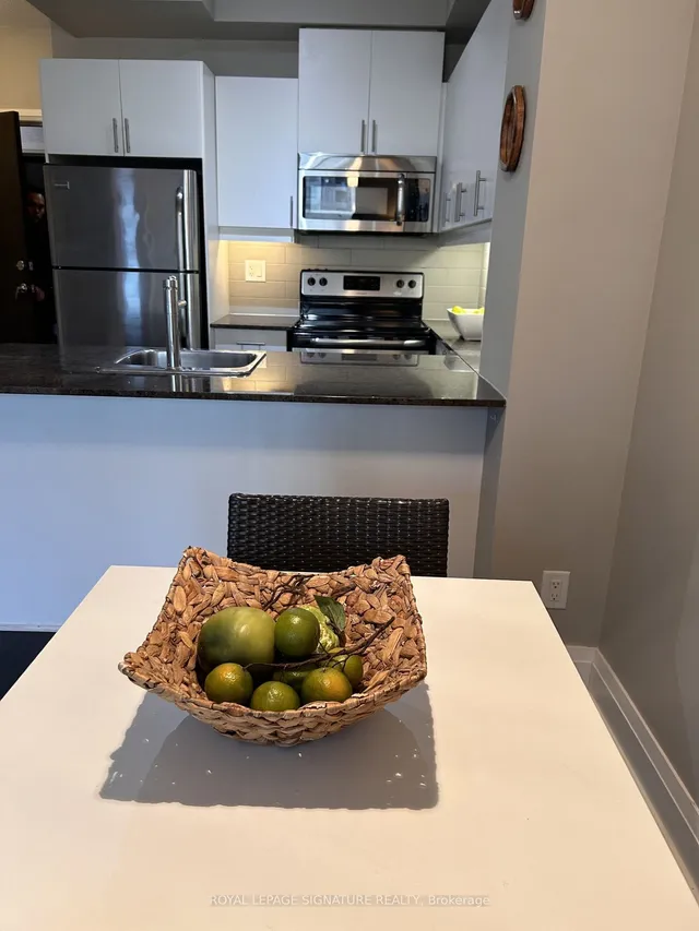Additional property image - 17 Kenaston Gdns Unit 602
