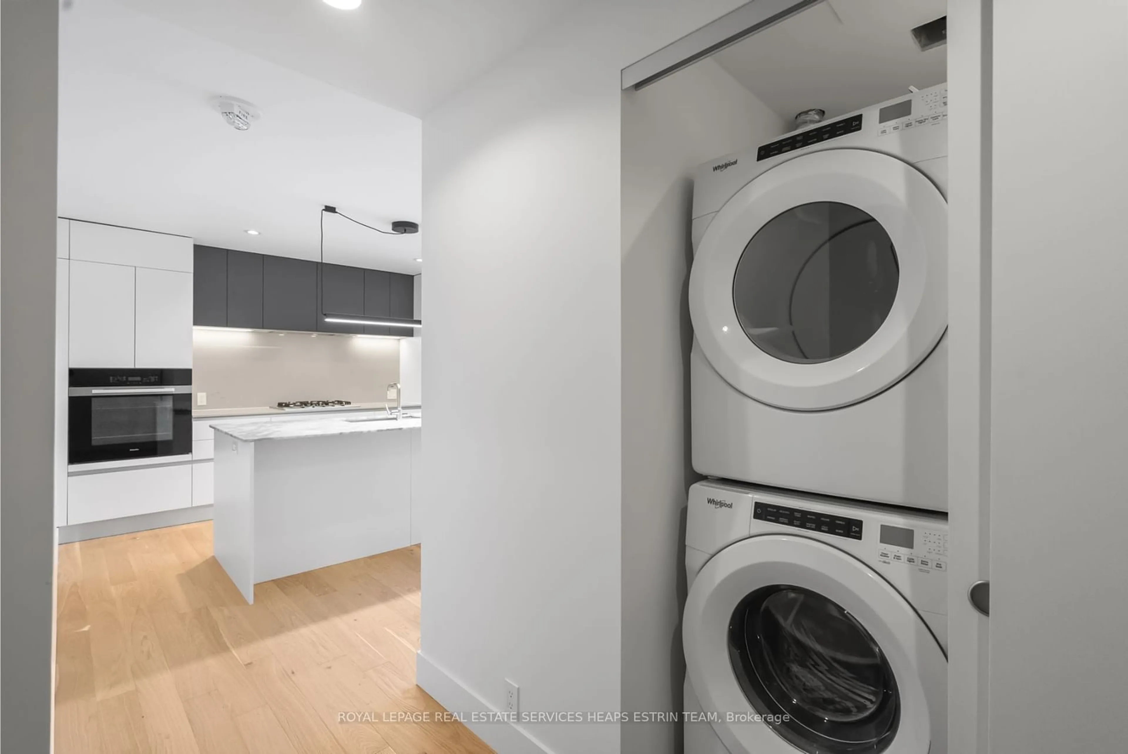 Laundry room for 1414 Bayview Ave #409, Toronto Ontario M4G 3A7