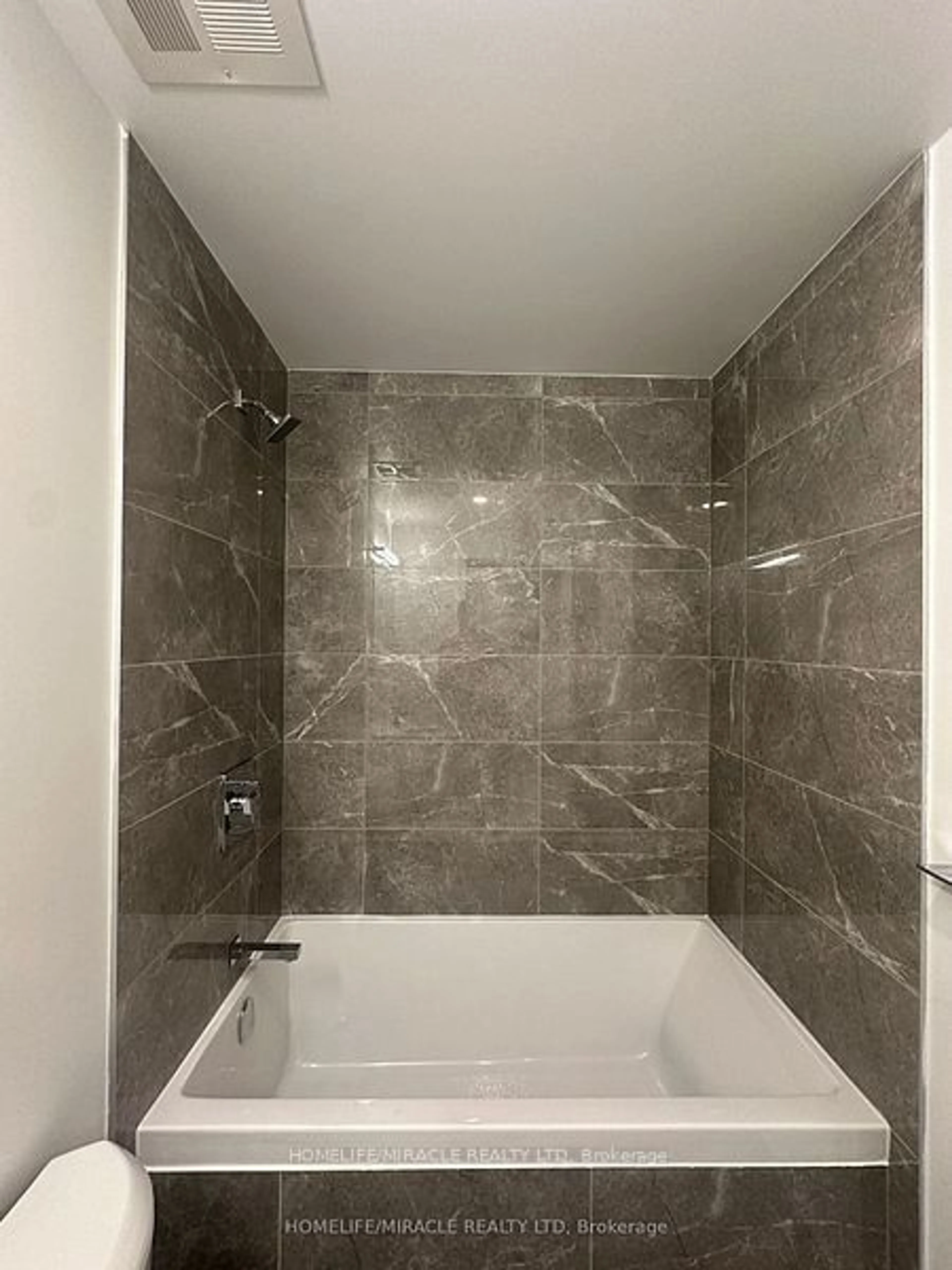 Bathroom, ceramic floors for 195 McCaul St #706, Toronto Ontario M5T 1W6