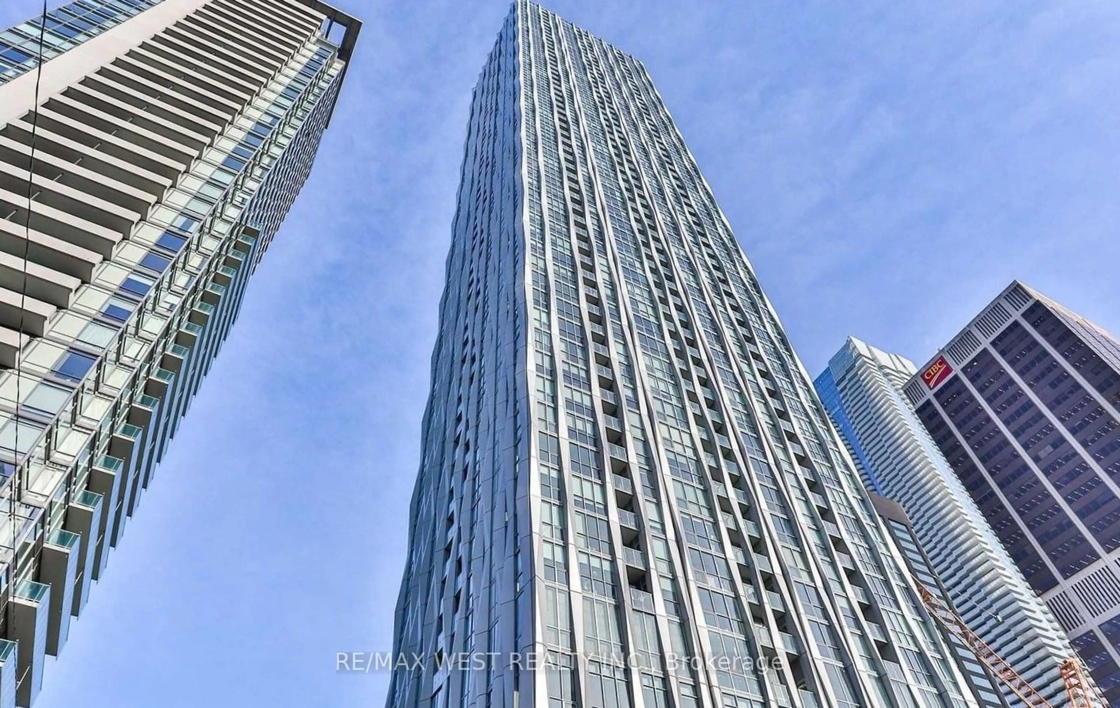 A pic from exterior of the house or condo, the front or back of building for 1 Yorkville Ave #2107, Toronto Ontario M4W 0B1