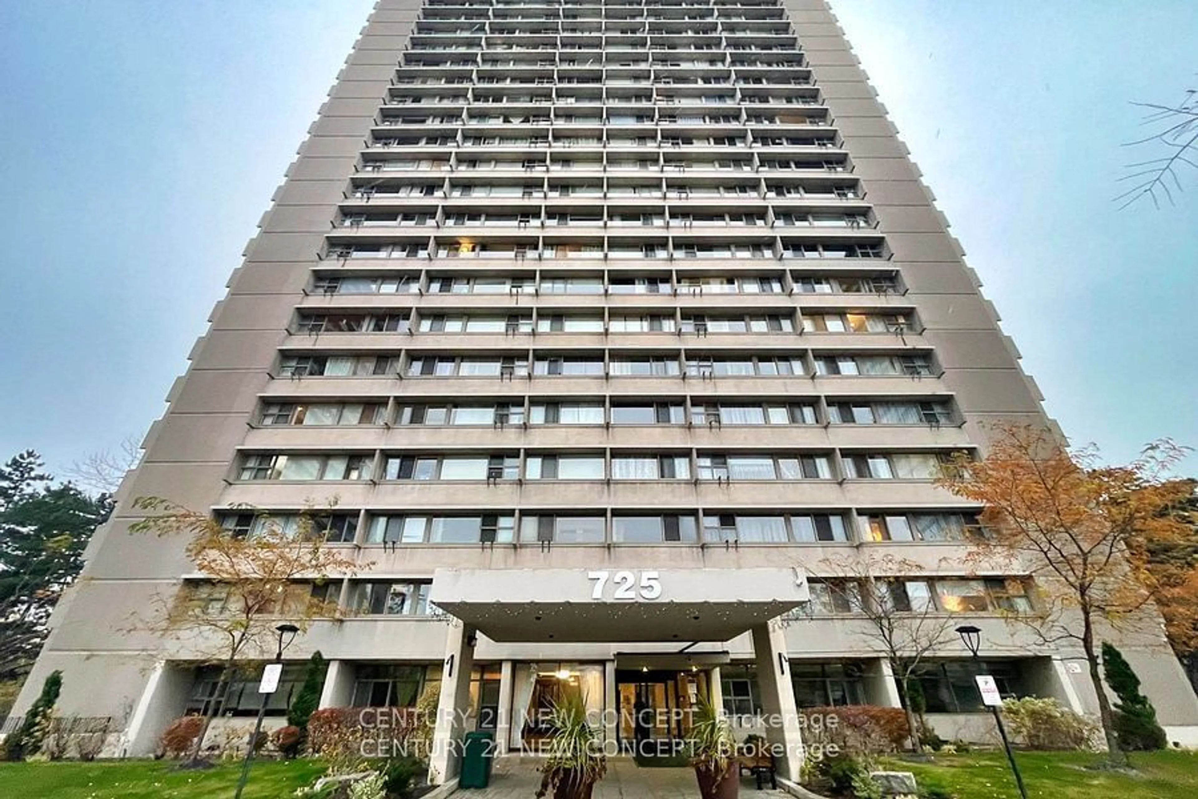 A pic from exterior of the house or condo, the front or back of building for 725 Don Mills Rd #1206, Toronto Ontario M3C 1S6