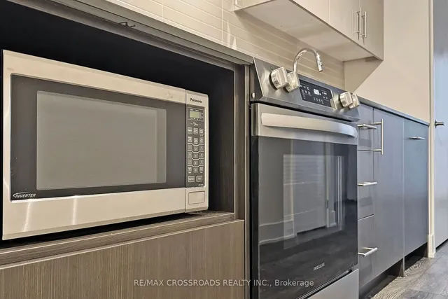 Additional property image - 188 Fairview Mall Dr Unit 2006