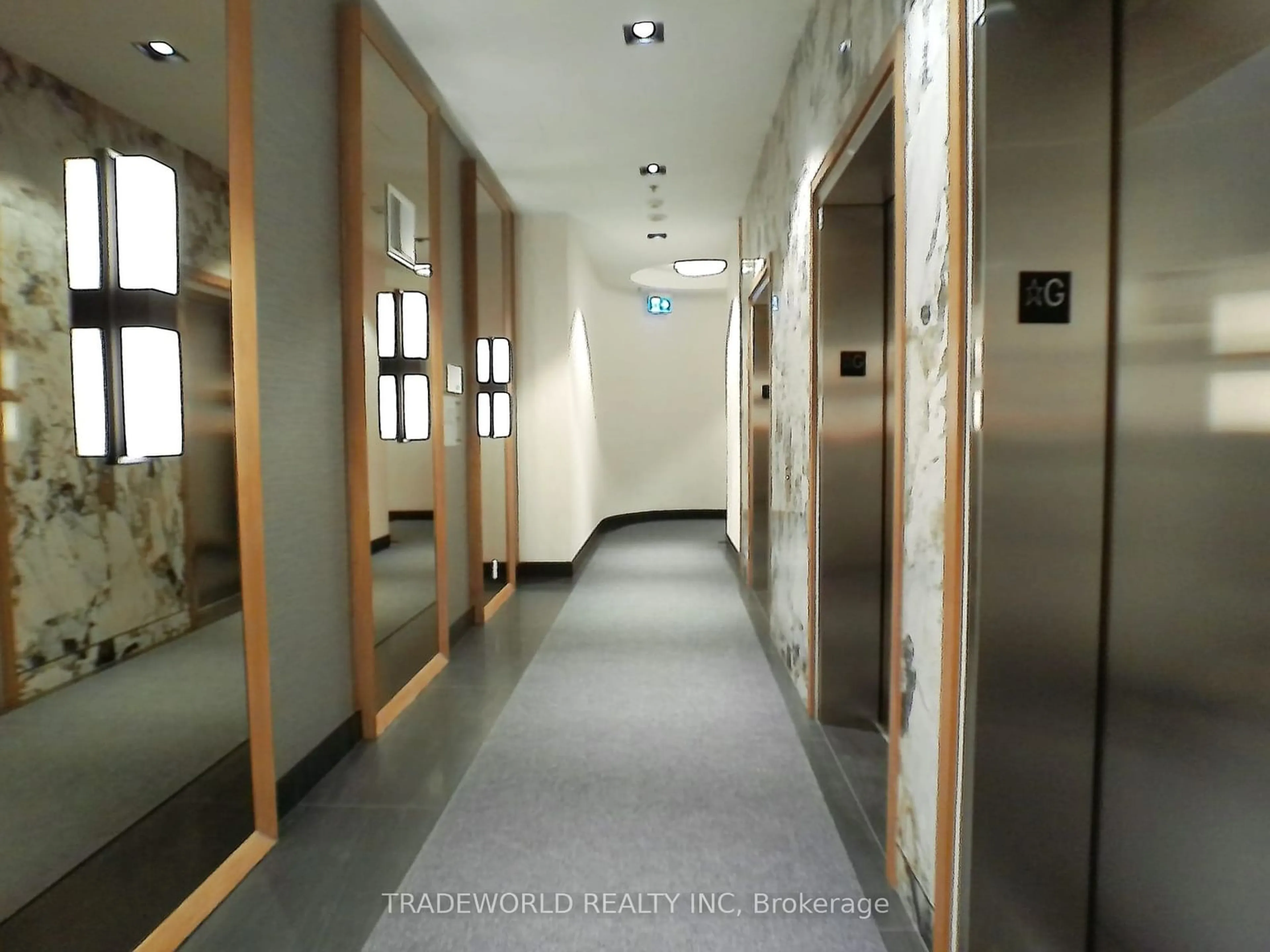 Indoor foyer, unknown floor for 736 Spadina Ave #613, Toronto Ontario M5S 2J6