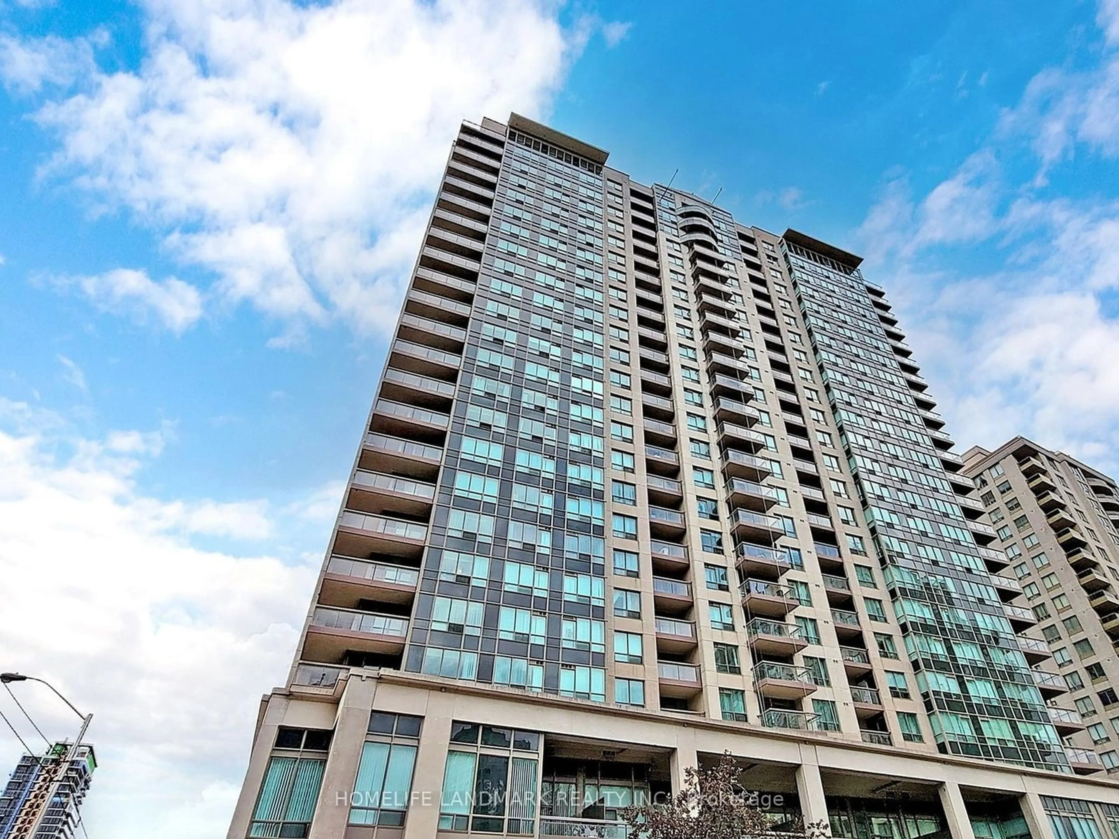 Indoor foyer for 18 Parkview Ave #2208, Toronto Ontario M2N 3Y2