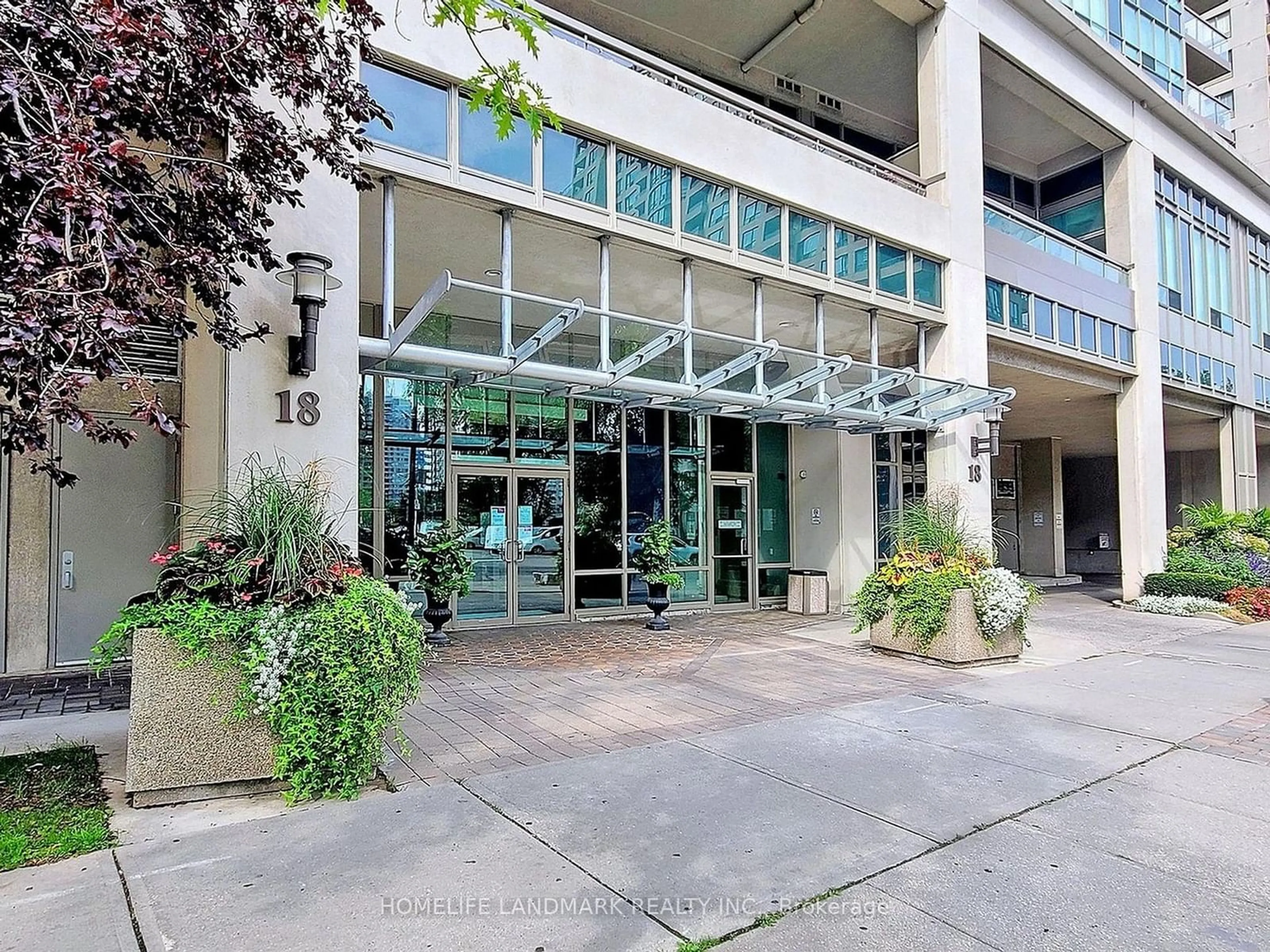 Indoor foyer for 18 Parkview Ave #2208, Toronto Ontario M2N 3Y2