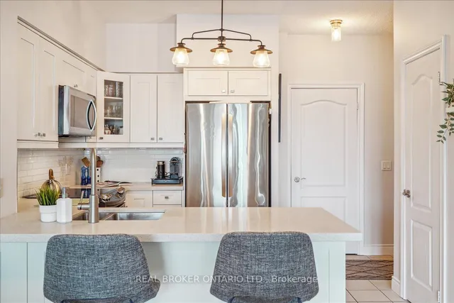 Additional property image - 319 Merton St Unit 616