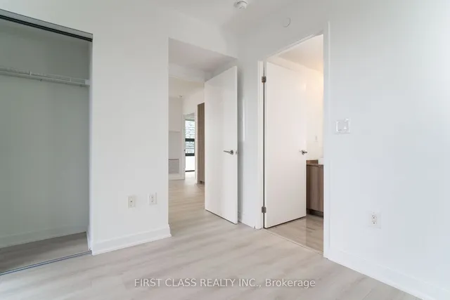 Additional property image - 11 Wellesley St Unit 1402