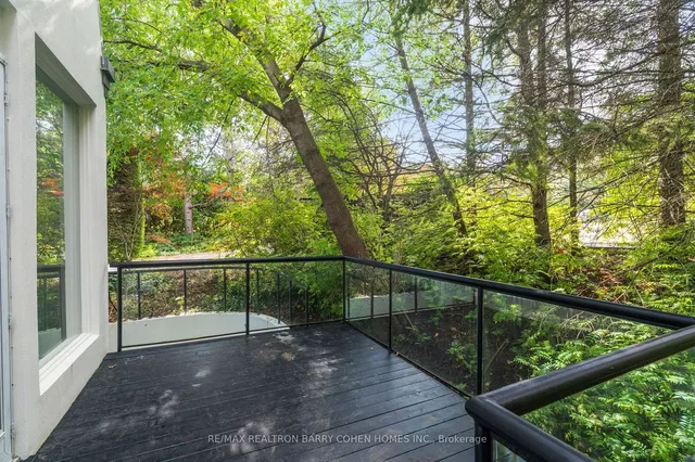 Additional property image - 18 Timberglade Crt