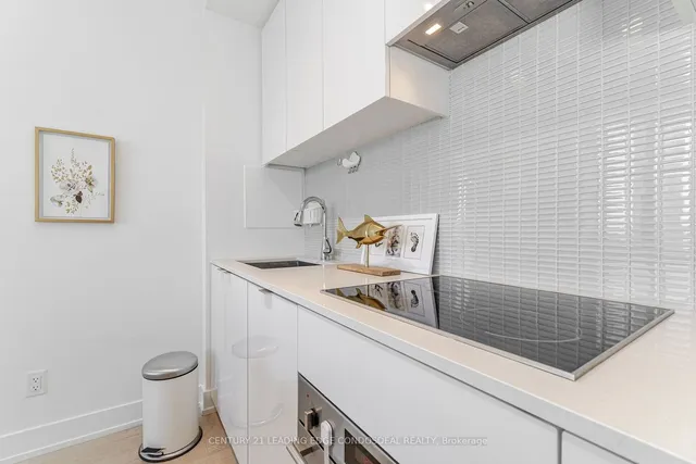 Additional property image - 7 Greenville St Unit 2707