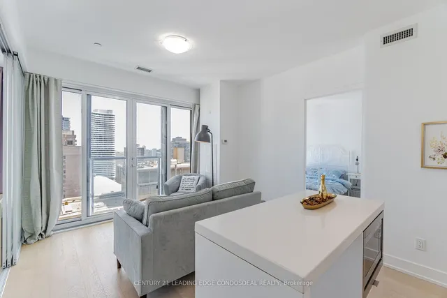 Additional property image - 7 Greenville St Unit 2707