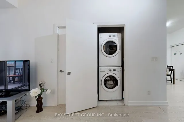 Additional property image - 20 Bruyeres Mews Unit 616