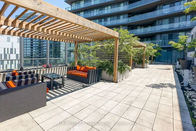 Additional property image - 20 Bruyeres Mews Unit 616