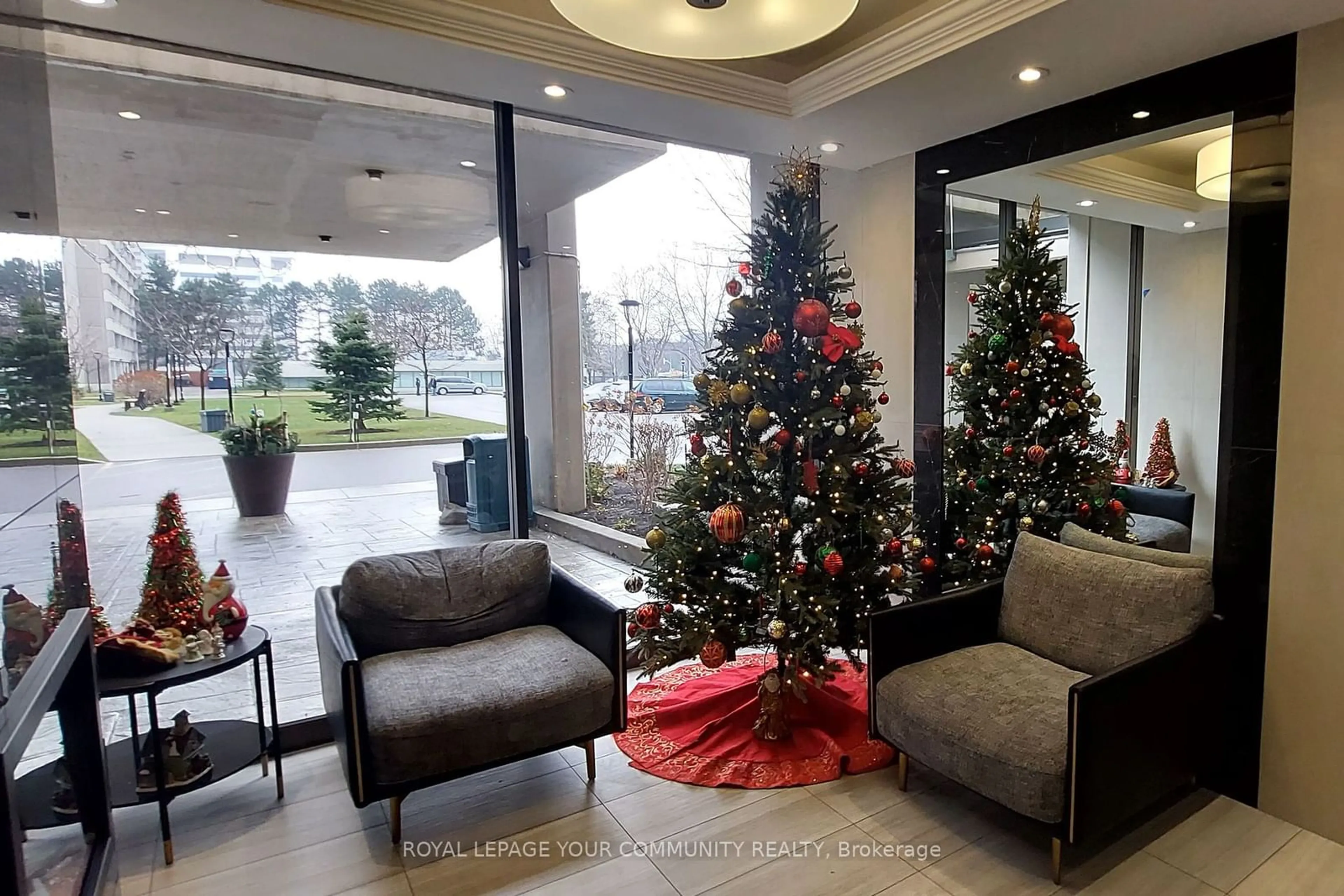 Lobby for 735 Don Mills Rd #PH07, Toronto Ontario M3C 1T1