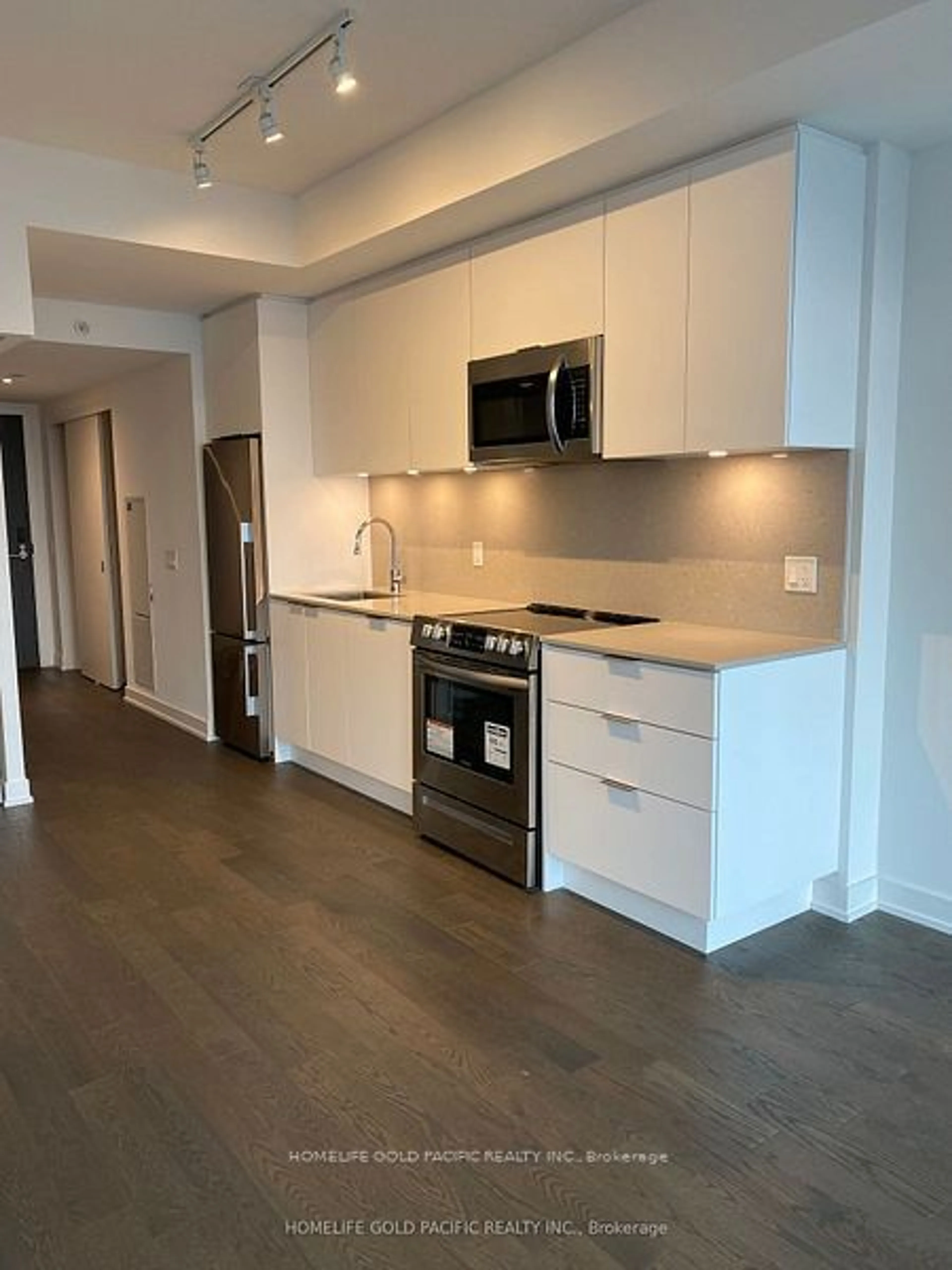 Open concept kitchen, unknown for 25 Richmond St #3304, Toronto Ontario M5C 0A6