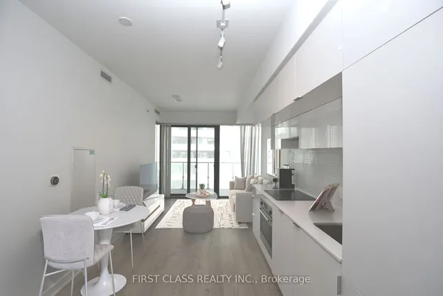 Additional property image - 185 Roehampton Ave Unit 2712