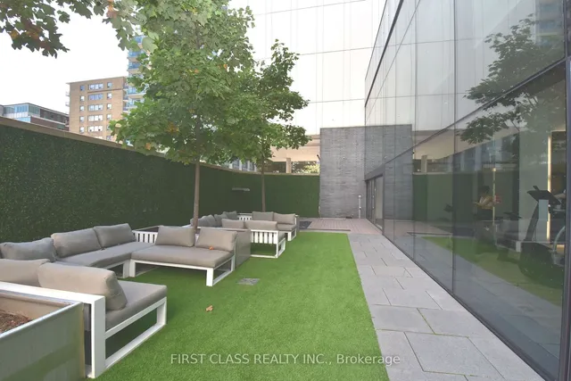 Additional property image - 185 Roehampton Ave Unit 2712