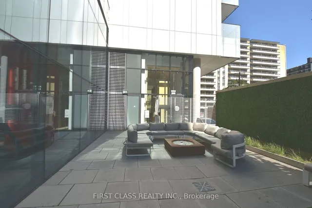 Additional property image - 185 Roehampton Ave Unit 2712