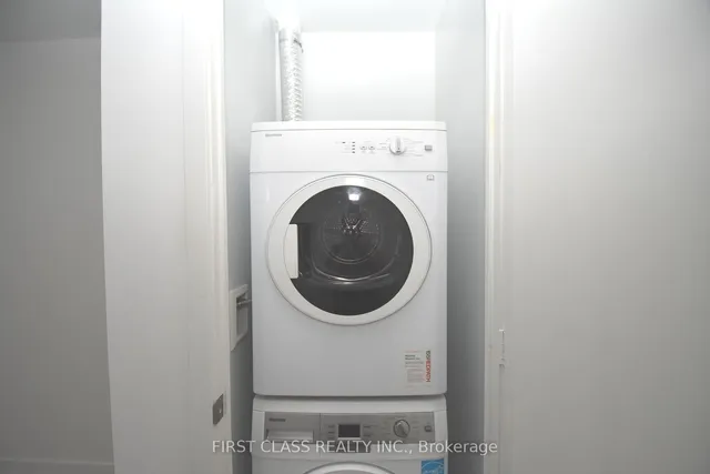 Additional property image - 185 Roehampton Ave Unit 2712