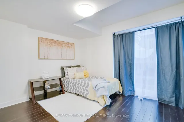 Additional property image - 295 Adelaide St Unit 824