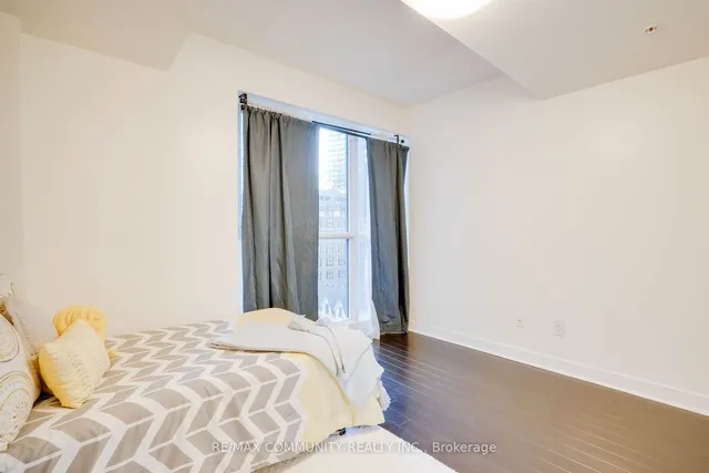 Additional property image - 295 Adelaide St Unit 824