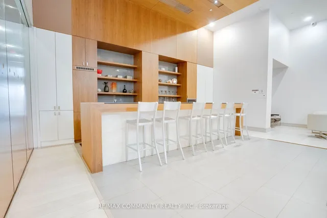Additional property image - 295 Adelaide St Unit 824