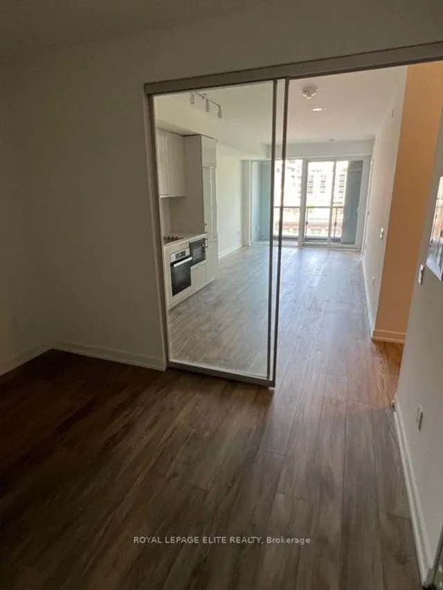 Additional property image - 158 Front St Unit 810