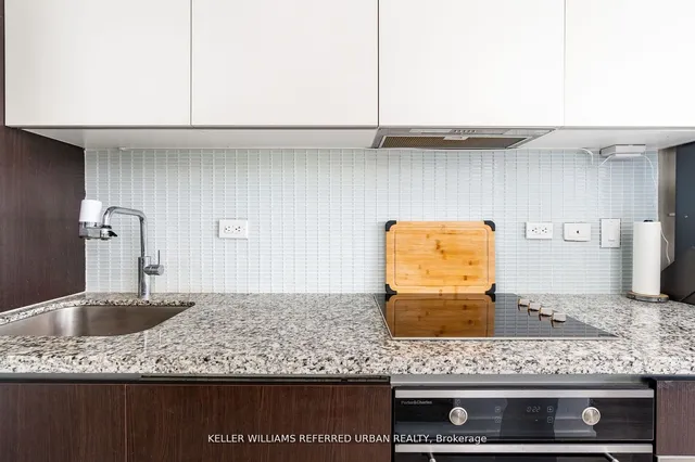 Additional property image - 220 George St Unit 301