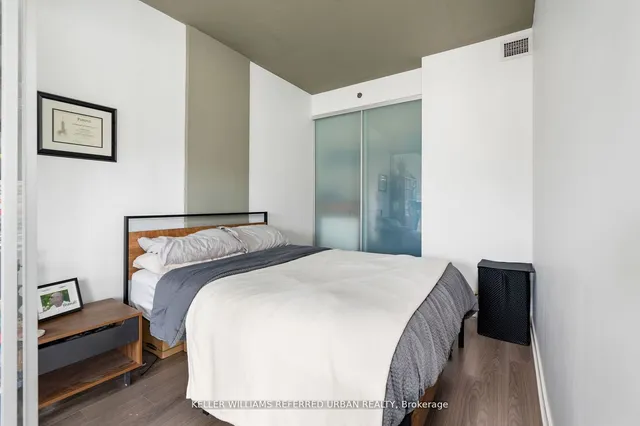 Additional property image - 220 George St Unit 301