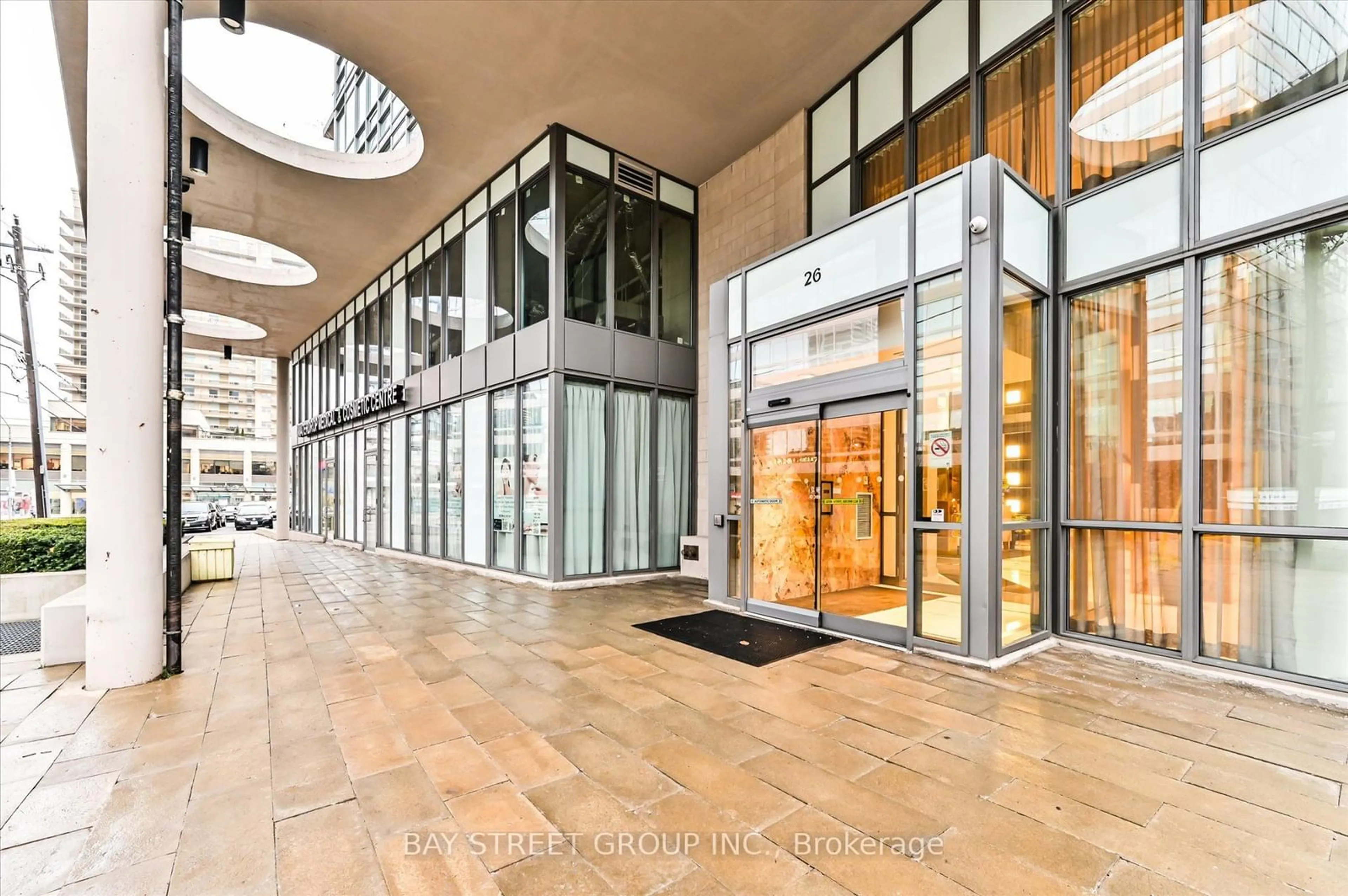 Indoor foyer for 26 Norton Ave #1009, Toronto Ontario M2N 0C6