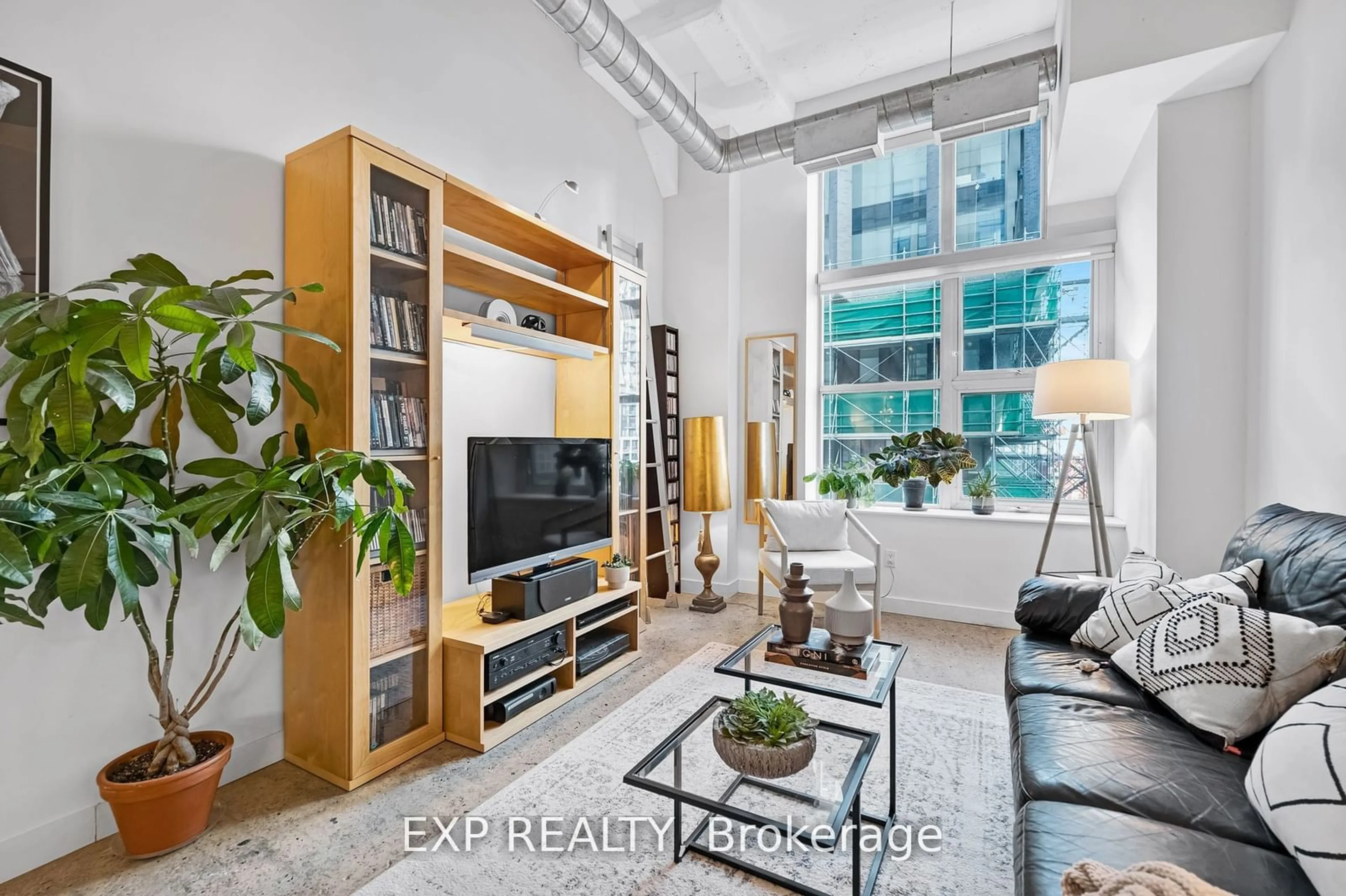 Living room with furniture, unknown for 155 Dalhousie St #640, Toronto Ontario M5B 2P7