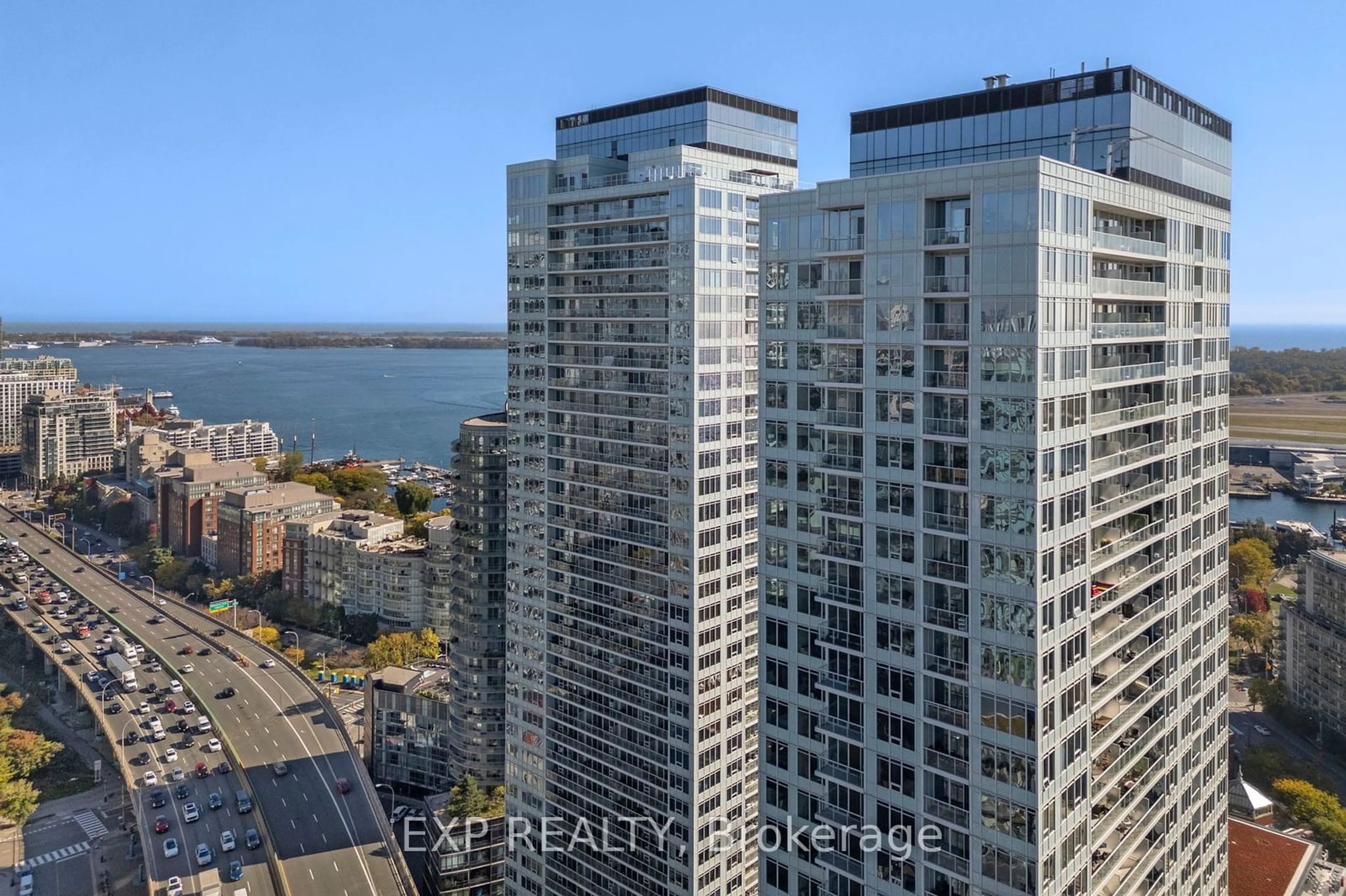 A pic from outside/outdoor area/front of a property/back of a property/a pic from drone, city buildings view from balcony for 19 Bathurst St #1115, Toronto Ontario M5V 0N2