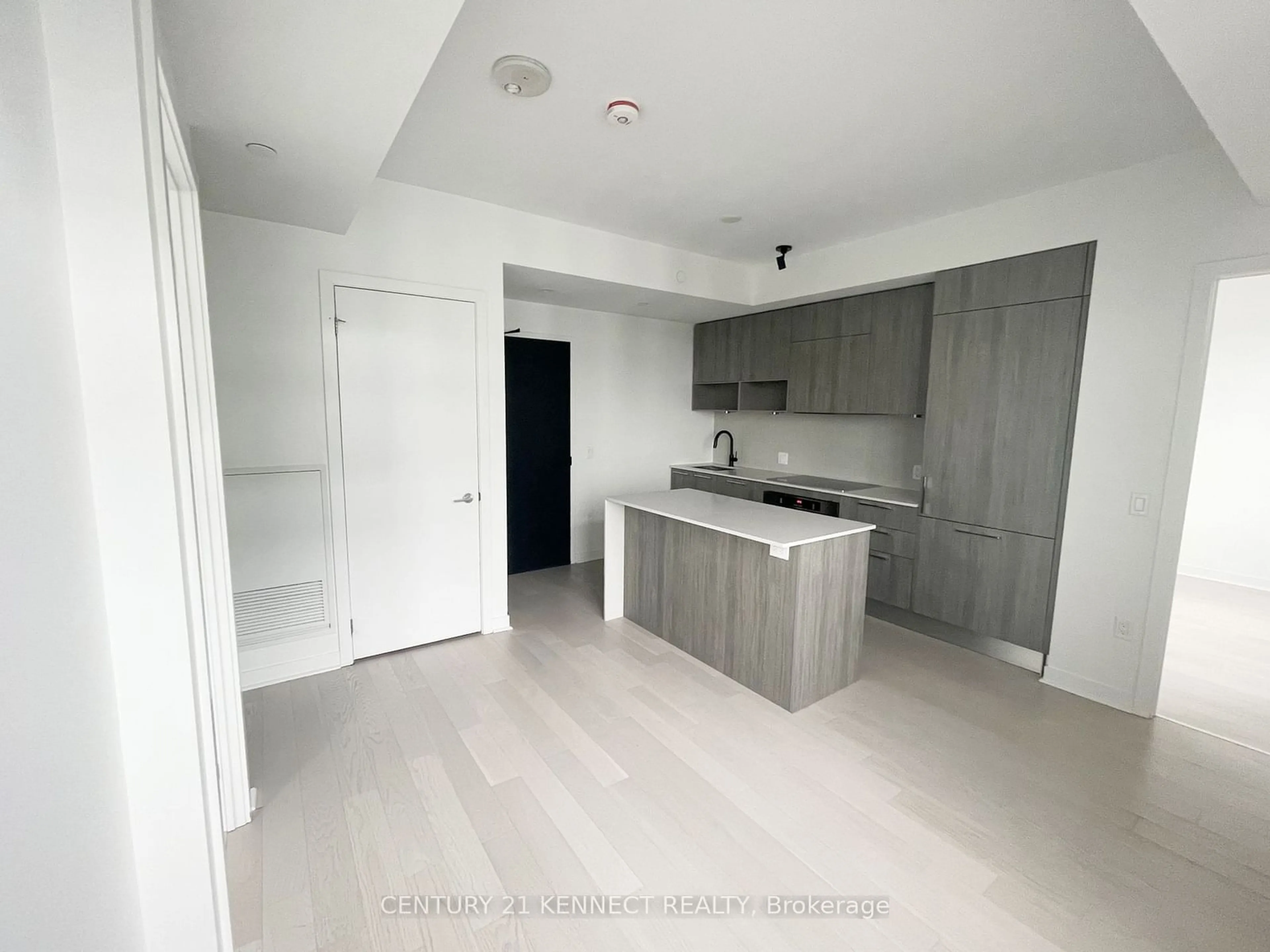 Open concept kitchen, unknown for 501 Adelaide St #1209, Toronto Ontario M5V 1T4