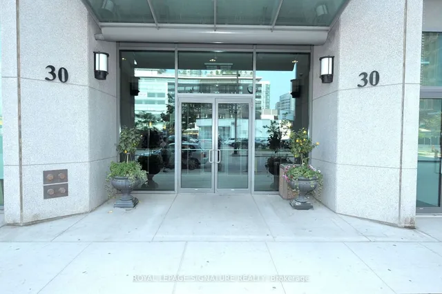 Additional property image - 30 Grand Trunk Cres Unit 509