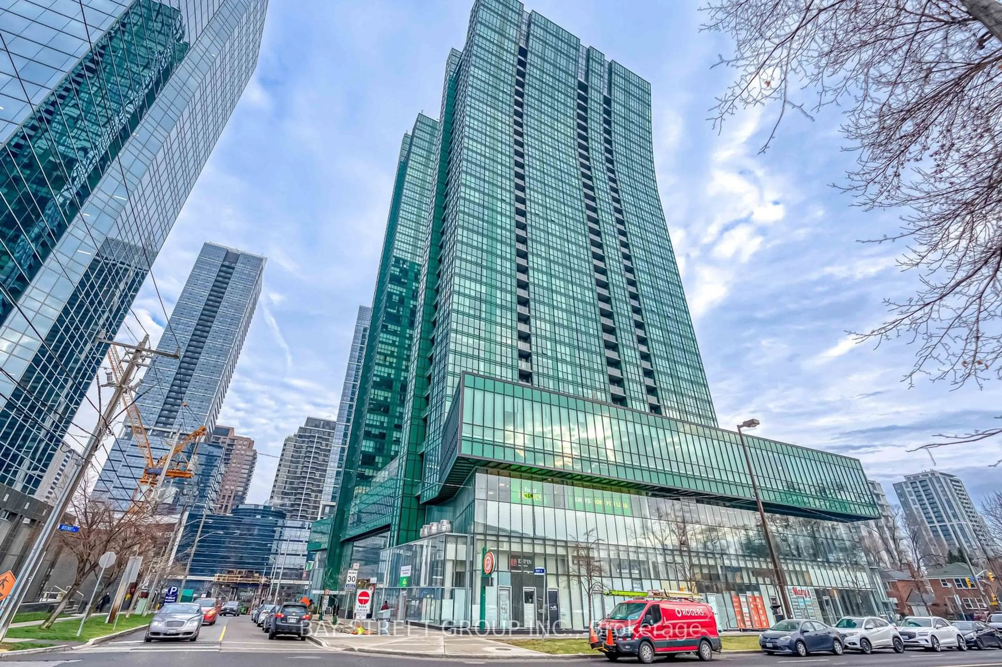 Indoor foyer for 11 Bogert Ave #2605, Toronto Ontario M2N 0H4