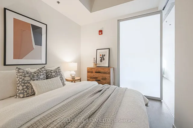Additional property image - 41 Ossington Ave Unit 204