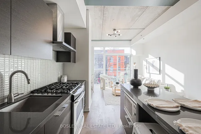 Additional property image - 41 Ossington Ave Unit 204