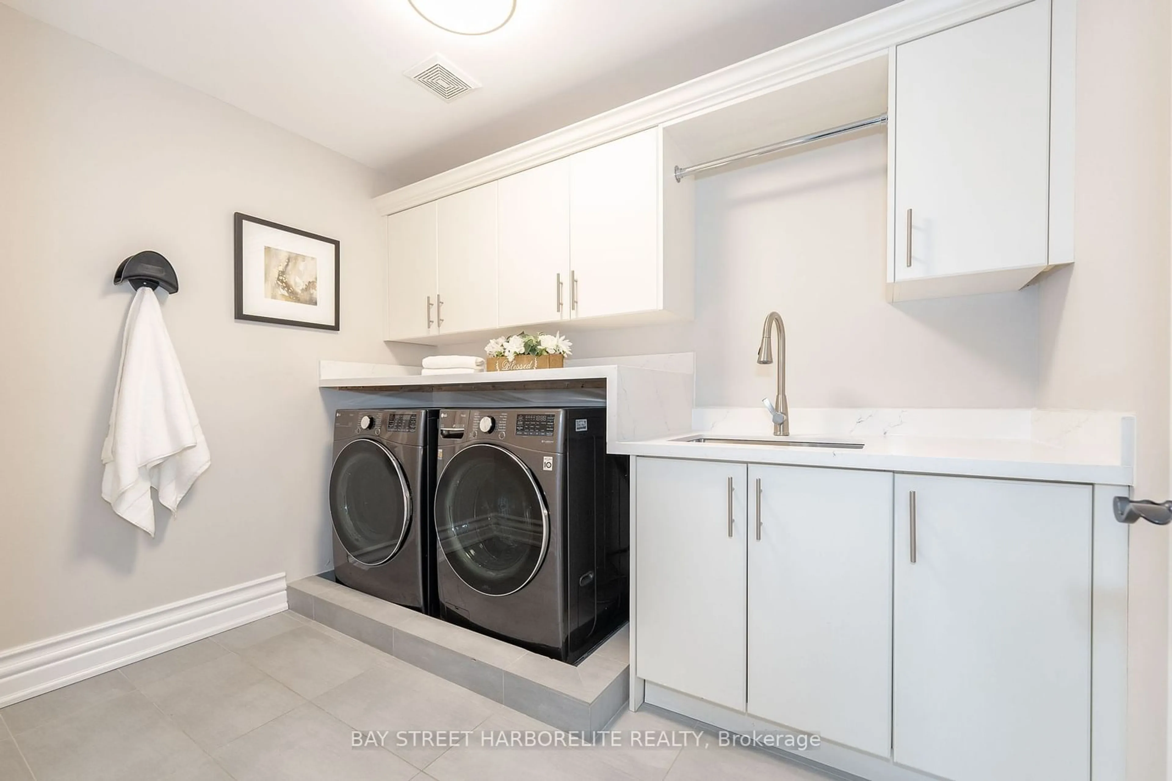 Laundry room for 151 Brentcliffe Rd, Toronto Ontario M4G 3Y7