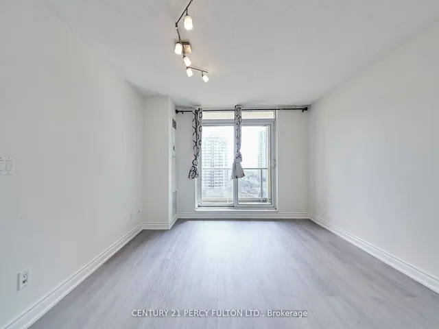 Additional property image - 18 kenaston Gdns Unit 906