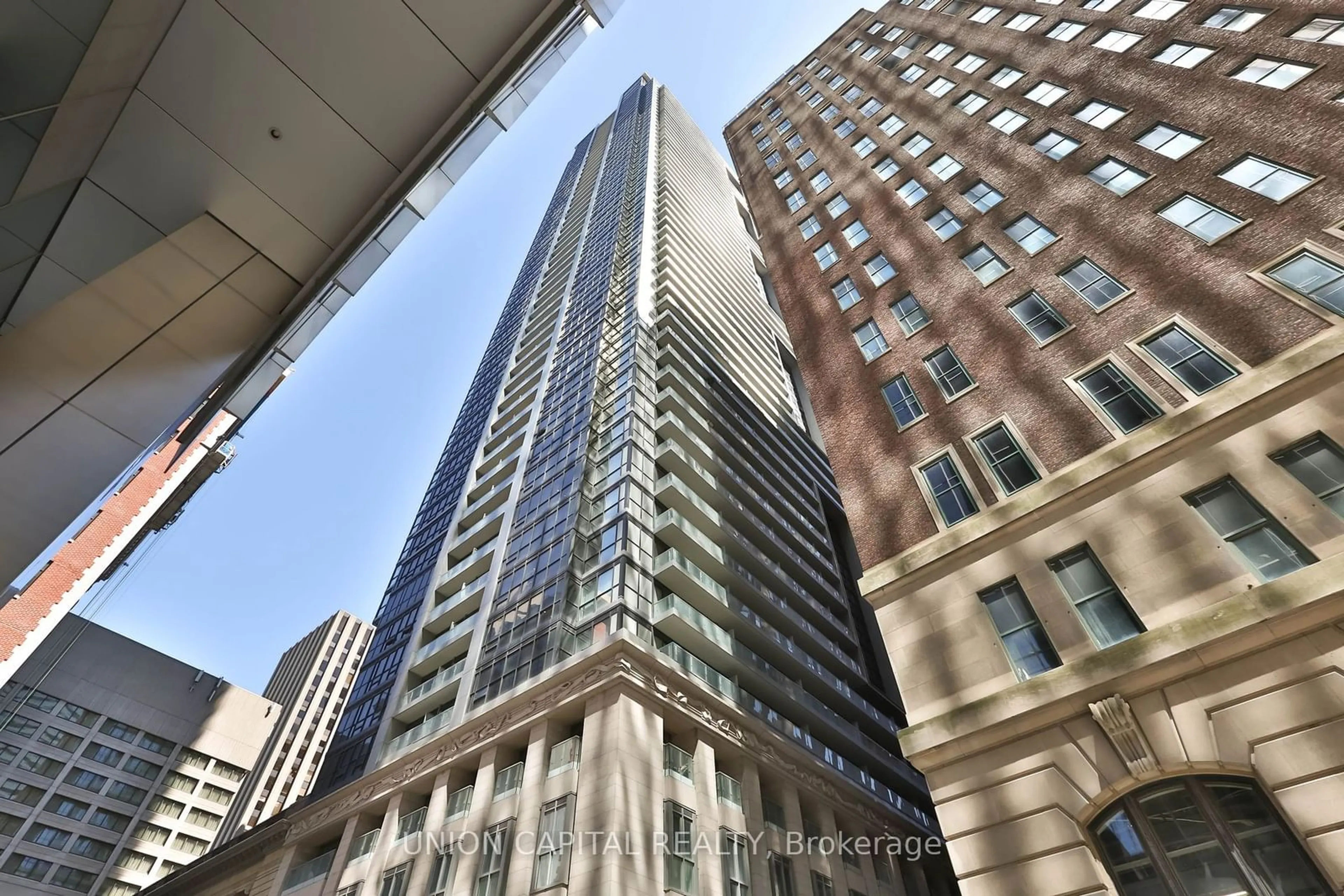 Indoor foyer for 70 Temperance St #710, Toronto Ontario M5H 0B1