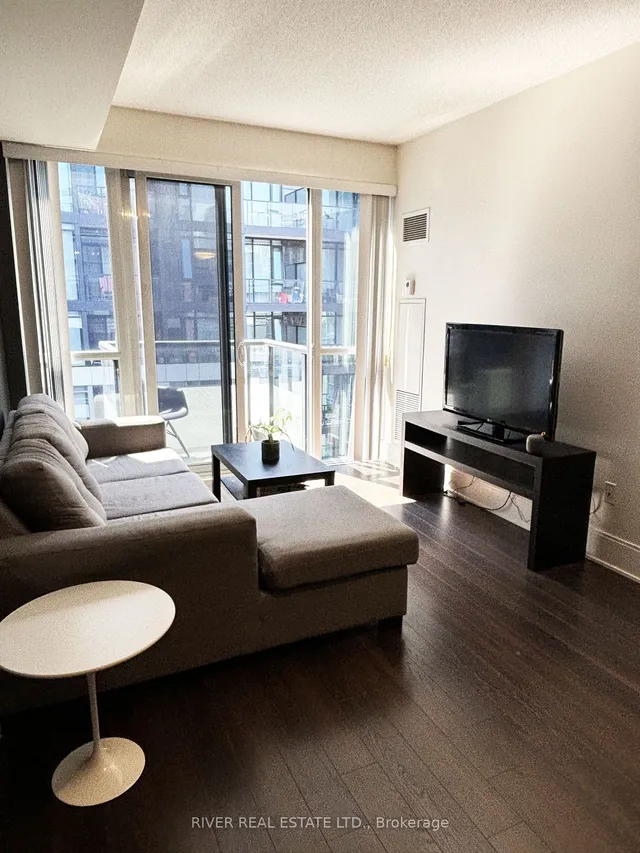 560 Front St #908, Toronto 3