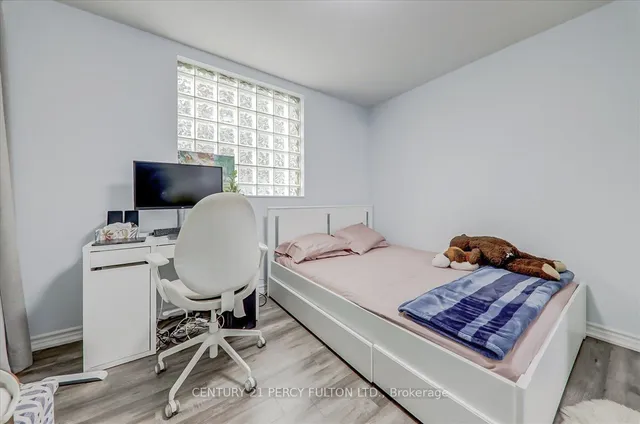 Additional property image - 750 Bay St Unit 709