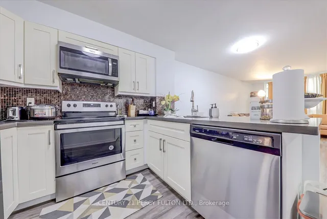 Additional property image - 750 Bay St Unit 709