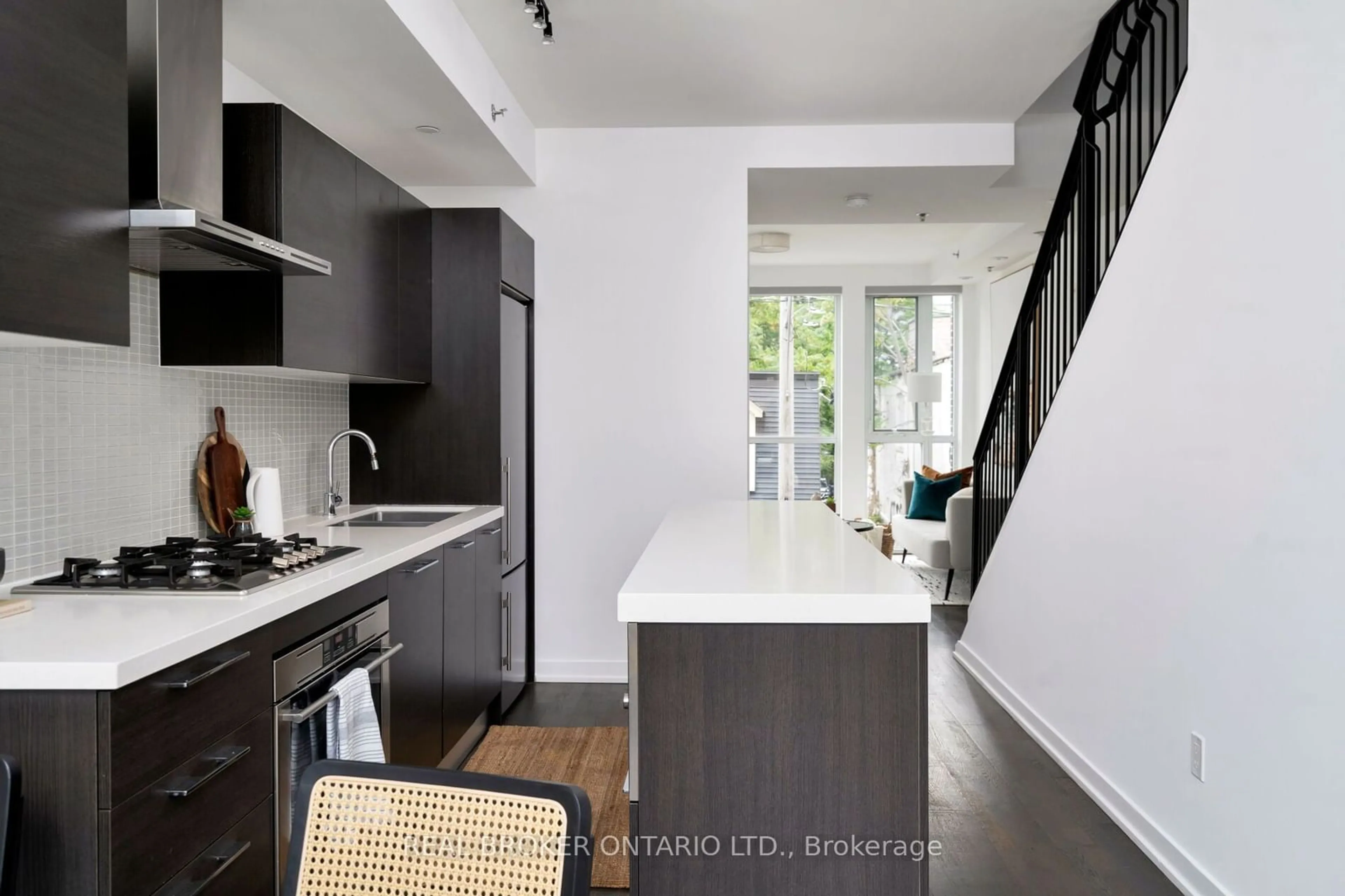 Contemporary kitchen, ceramic/tile floor for 41 Ossington Ave #TH1, Toronto Ontario M6J 2Y9