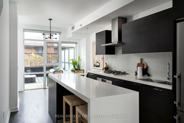 Additional property image - 41 Ossington Ave Unit TH1